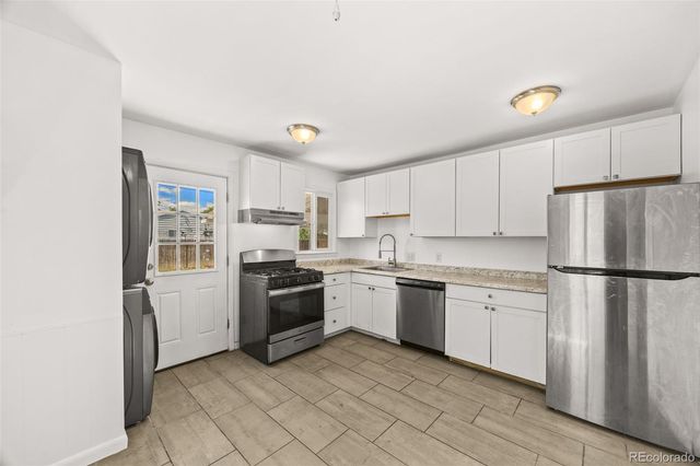 725 Kingston Street, Aurora, CO 80010