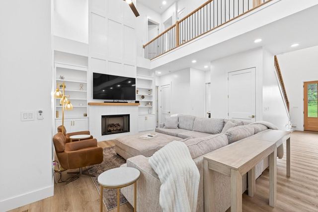 3180 Lee Drive, Buford, GA 30518