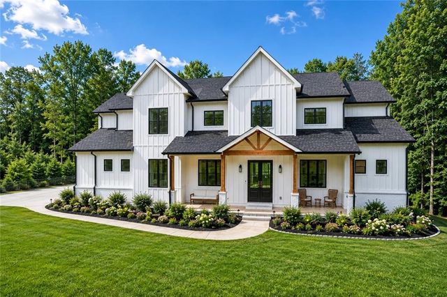 3180 Lee Drive, Buford, GA 30518
