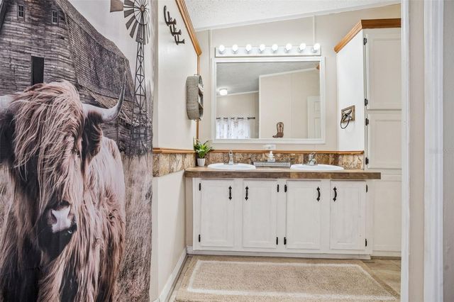 11411 BOBWHITE BOULEVARD, Leesburg, FL 34788