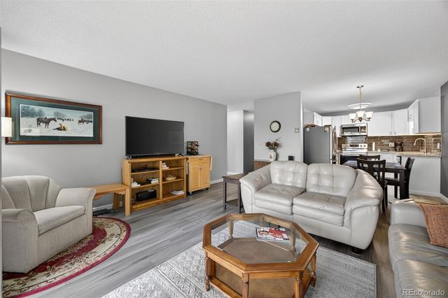 3124 S Wheeling Way 212, Aurora, CO 80014