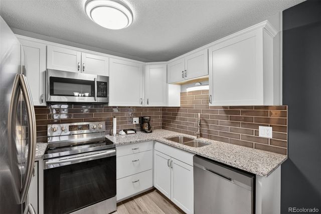 3124 S Wheeling Way 212, Aurora, CO 80014