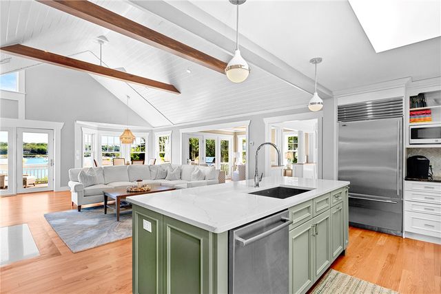 115 Beavertail Road, Jamestown, RI 02835