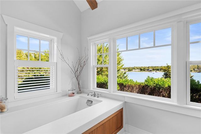 115 Beavertail Road, Jamestown, RI 02835