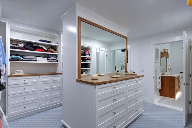 115 Beavertail Road, Jamestown, RI 02835