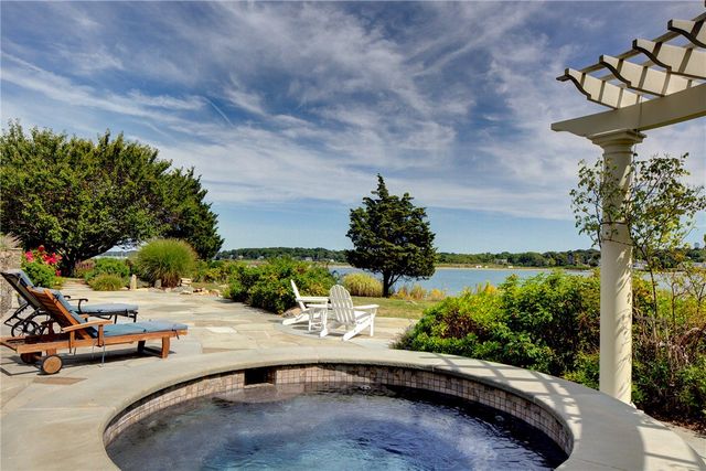 115 Beavertail Road, Jamestown, RI 02835