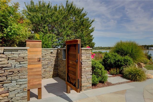 115 Beavertail Road, Jamestown, RI 02835