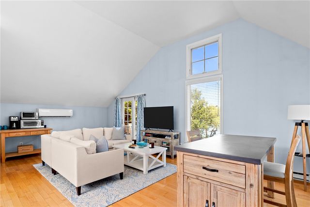 115 Beavertail Road, Jamestown, RI 02835