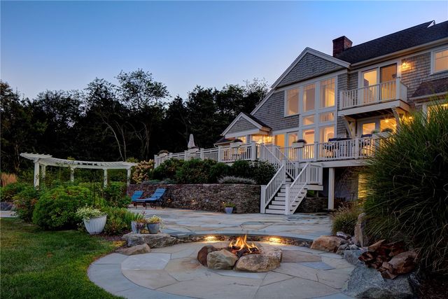 115 Beavertail Road, Jamestown, RI 02835