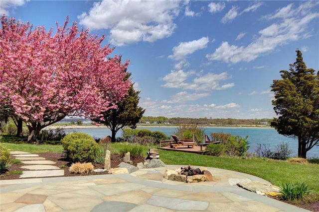 115 Beavertail Road, Jamestown, RI 02835