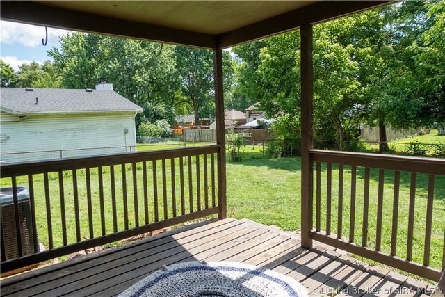 1008 Capitol Hills Drive, Jeffersonville, IN 47130