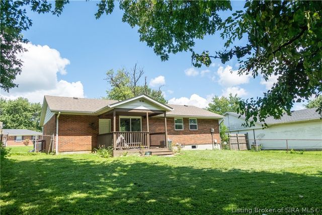 1008 Capitol Hills Drive, Jeffersonville, IN 47130