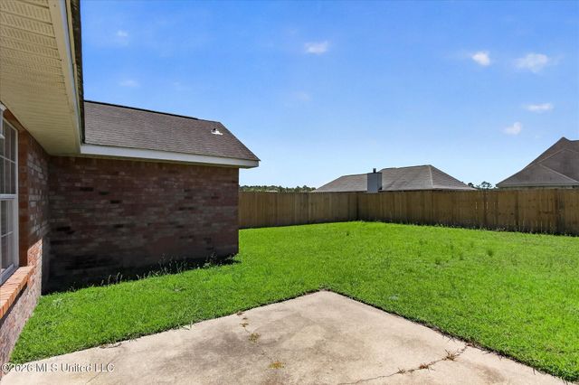 2204 Irma Circle, Ocean Springs, MS 39564