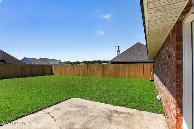 2204 Irma Circle, Ocean Springs, MS 39564