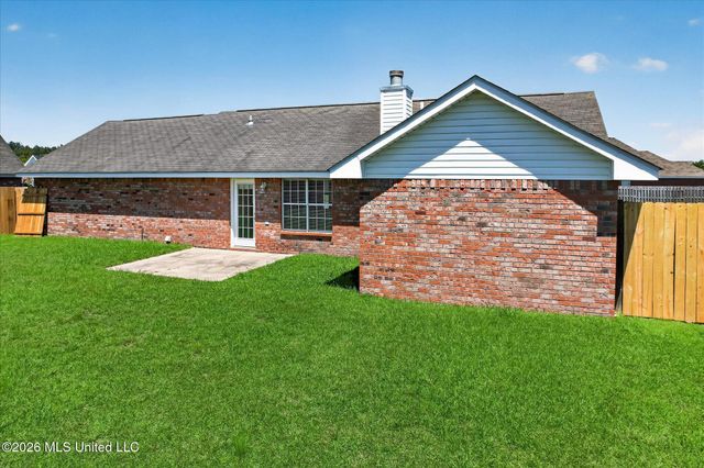 2204 Irma Circle, Ocean Springs, MS 39564