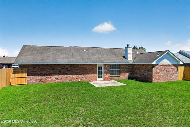 2204 Irma Circle, Ocean Springs, MS 39564