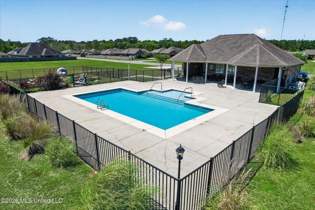 2204 Irma Circle, Ocean Springs, MS 39564