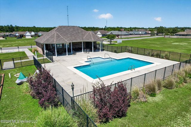 2204 Irma Circle, Ocean Springs, MS 39564