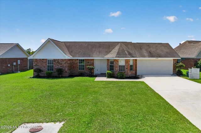 2204 Irma Circle, Ocean Springs, MS 39564