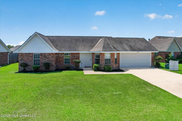 2204 Irma Circle, Ocean Springs, MS 39564