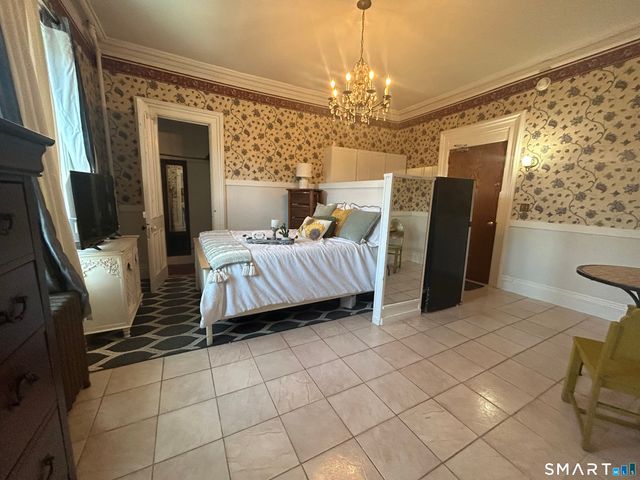 40 Franklin Street 8, New London, CT 06320
