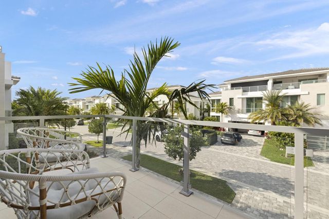 402 Ocean One Lane, Juno Beach, FL 33408