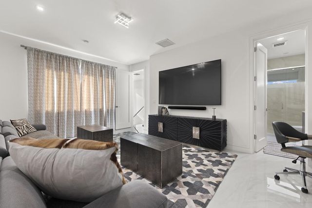 402 Ocean One Lane, Juno Beach, FL 33408