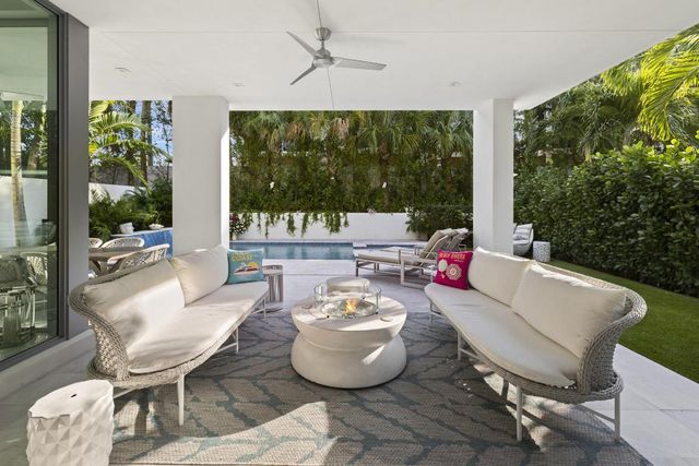 402 Ocean One Lane, Juno Beach, FL 33408