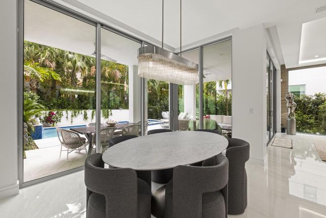 402 Ocean One Lane, Juno Beach, FL 33408