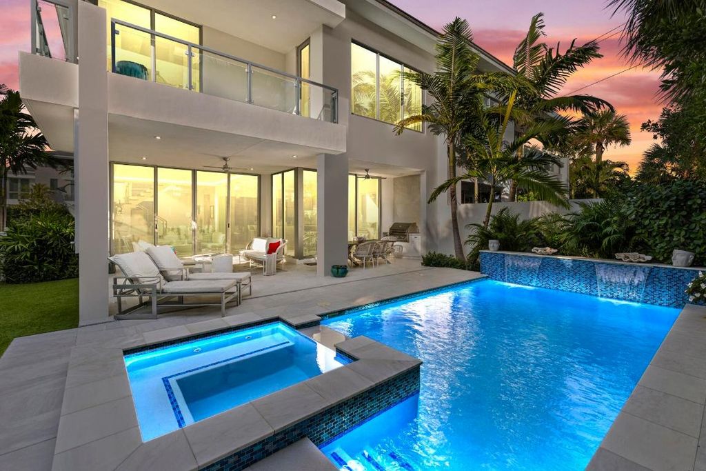 402 Ocean One Lane, Juno Beach, FL 33408