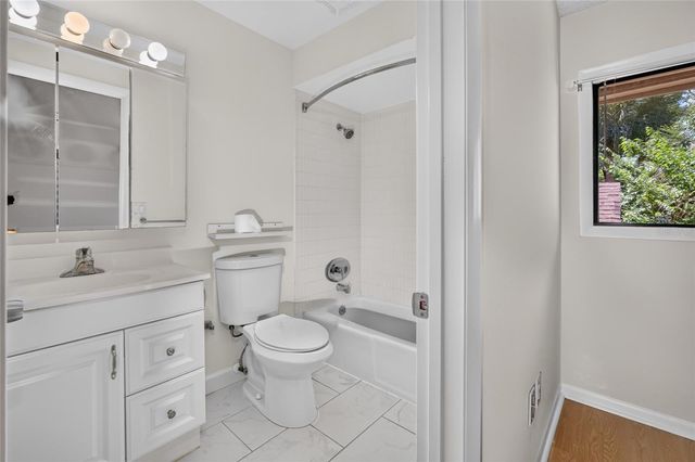 100 HIDDEN OAK DRIVE, Longwood, FL 32779