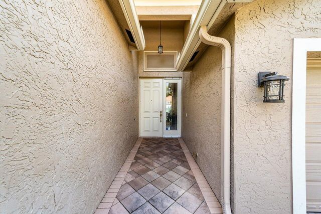 10888 Deer Park Lane, Boynton Beach, FL 33437