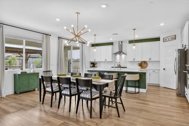 5089 Marshmallow Dr, Roseville, CA 95747