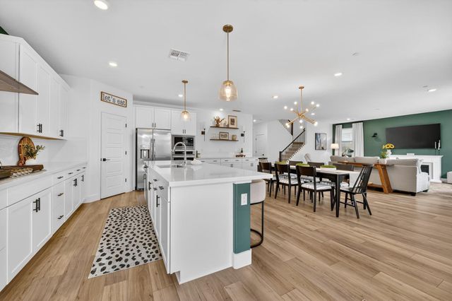 5089 Marshmallow Dr, Roseville, CA 95747