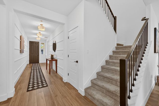5089 Marshmallow Dr, Roseville, CA 95747