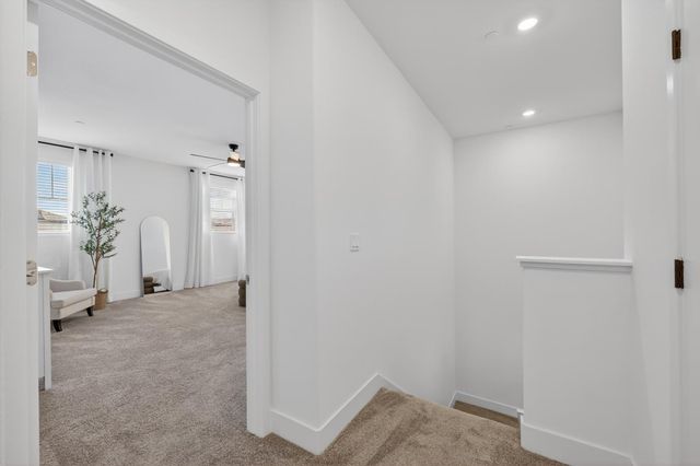 5089 Marshmallow Dr, Roseville, CA 95747