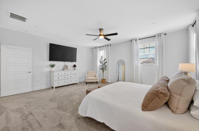5089 Marshmallow Dr, Roseville, CA 95747
