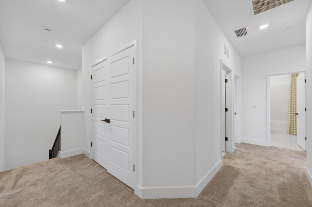 5089 Marshmallow Dr, Roseville, CA 95747