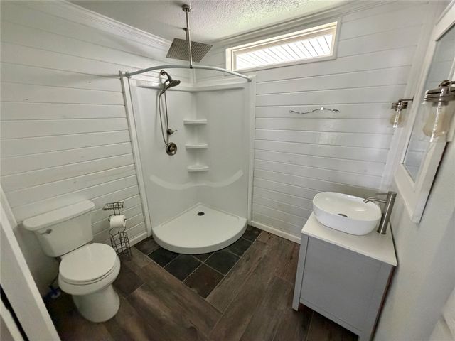 100 E Austin Street, Leonard, TX 75452