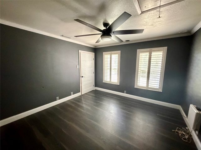 100 E Austin Street, Leonard, TX 75452