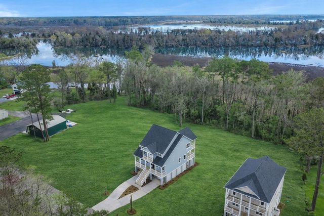 1306 Mccrae Drive, Moncks Corner, SC 29461