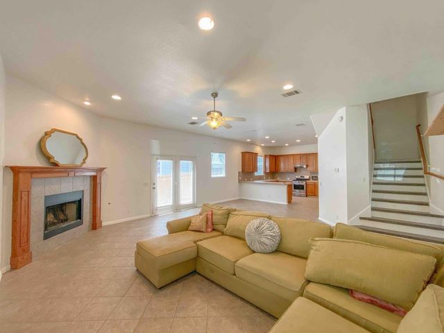 609 W 37th ST, Austin, TX 78705