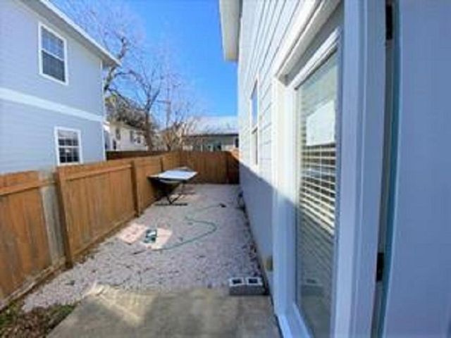 609 W 37th ST, Austin, TX 78705