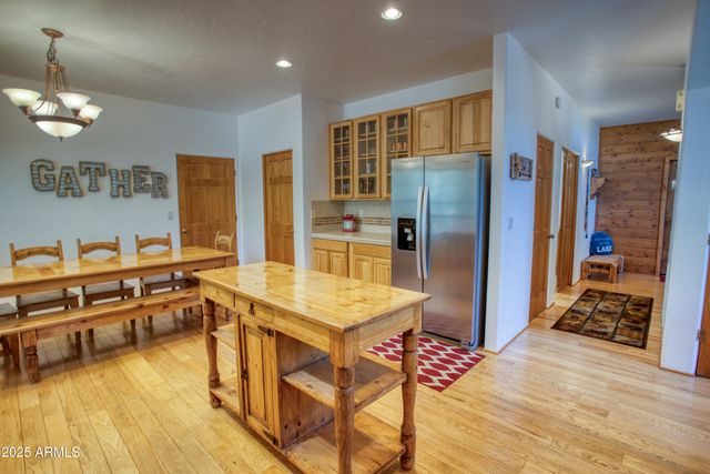 915 Lakeshore Drive, Lakeside, AZ 85929