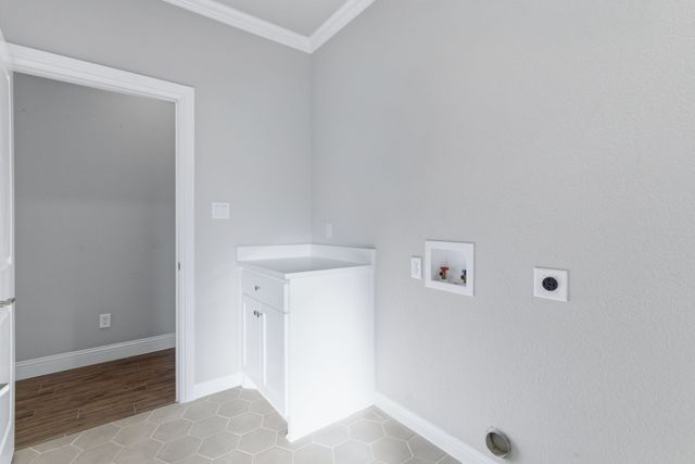 1016 Paradise Parkway, Poolville, TX 76487