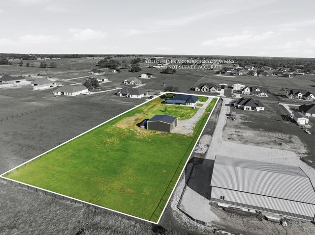 1016 Paradise Parkway, Poolville, TX 76487