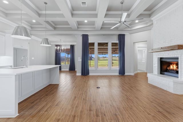 1016 Paradise Parkway, Poolville, TX 76487