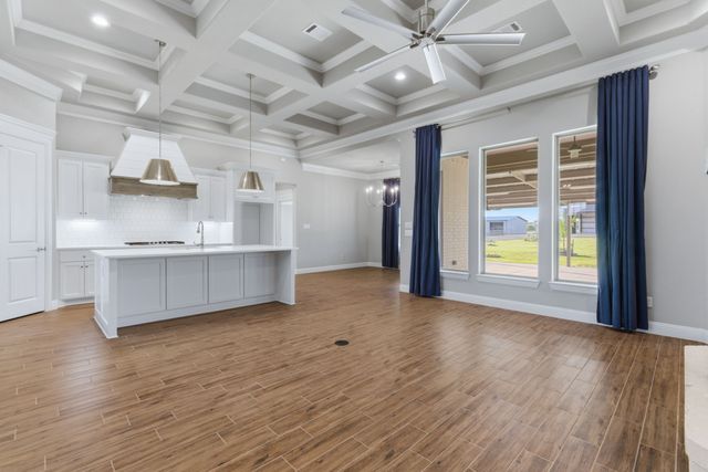 1016 Paradise Parkway, Poolville, TX 76487