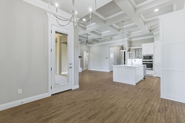 1016 Paradise Parkway, Poolville, TX 76487