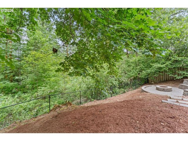 9385 Se HAMILTON Ln, Happy Valley, OR 97086
